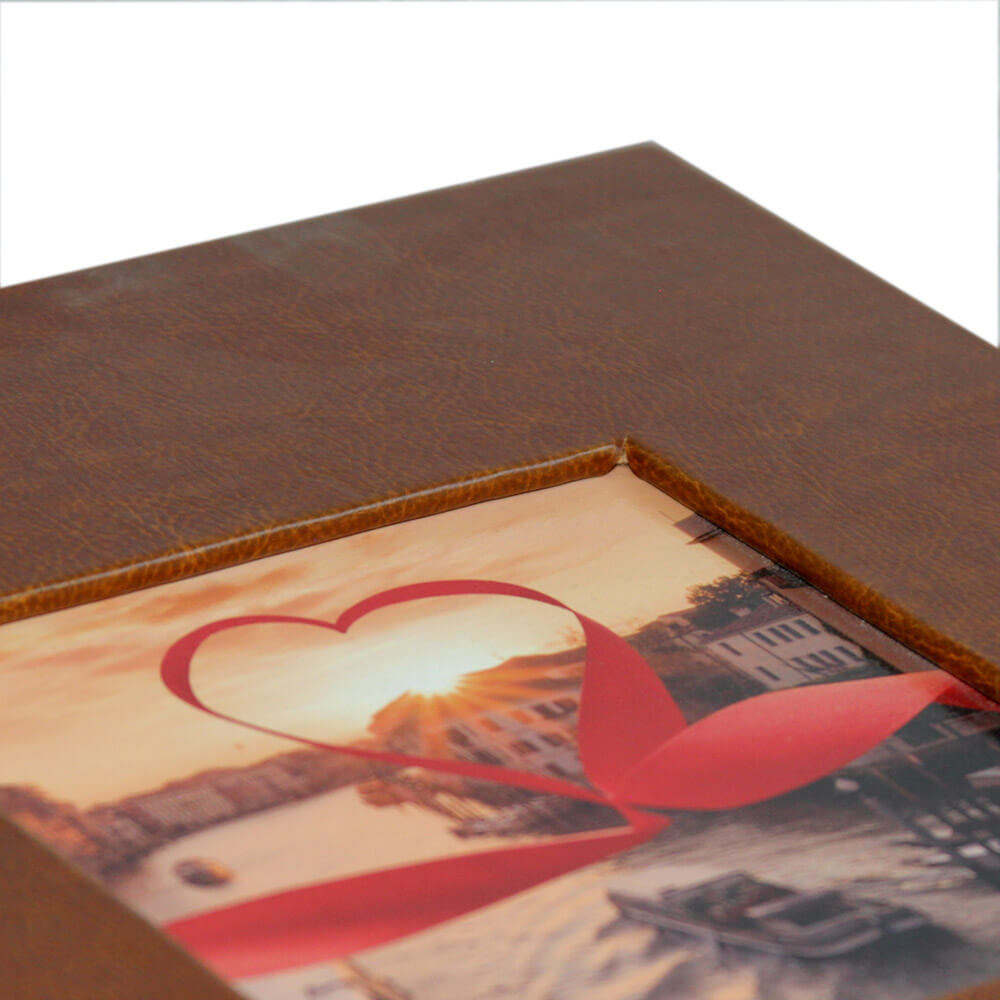 Fotolibro Oviedo Piel Premium (Tapa con Ventana) - Photobook Mx