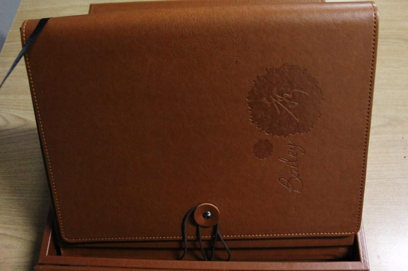 Paquete Carter (1 Photobook 11x14 Vertical + Estuche) - Photobook Mx